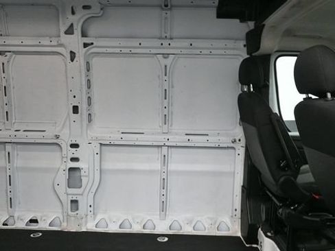 Used 2023 RAM ProMaster 2500 FWD image 10