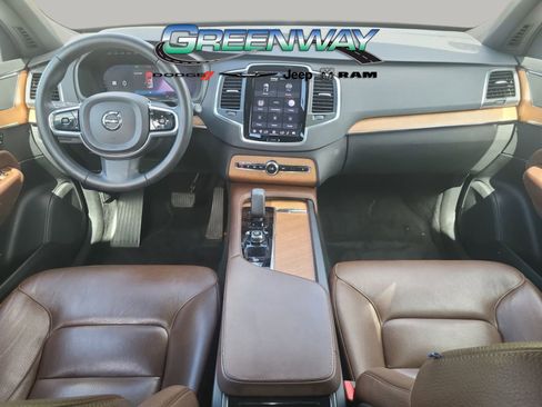 Used 2023 Volvo XC90 B6 Core w/ Climate Package AWD/4WD image 9