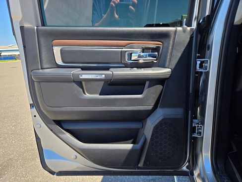 Used 2016 RAM 2500 Laramie w/ Cold Weather Group image 35