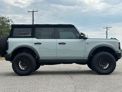 Certified 2022 Ford Bronco Wildtrak AWD/4WD image 8