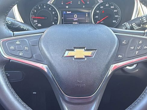 Used 2019 Chevrolet Equinox LT AWD/4WD image 12