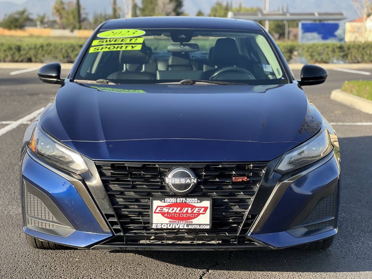 Used 2023 Nissan Altima 2.5 SR w/ SR Premium Package FWD image 10