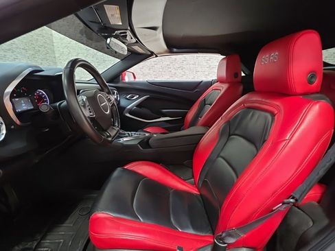 Used 2016 Chevrolet Camaro LT w/ RS Package image 25