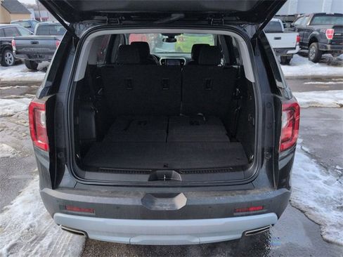 Used 2021 GMC Acadia SLE image 18