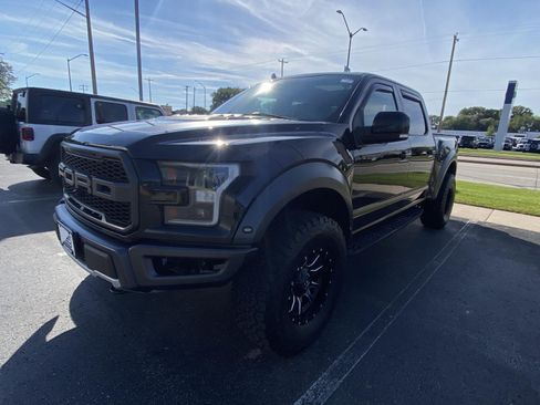 Used 2019 Ford F150 Raptor w/ Equipment Group 802A Luxury AWD/4WD image 3