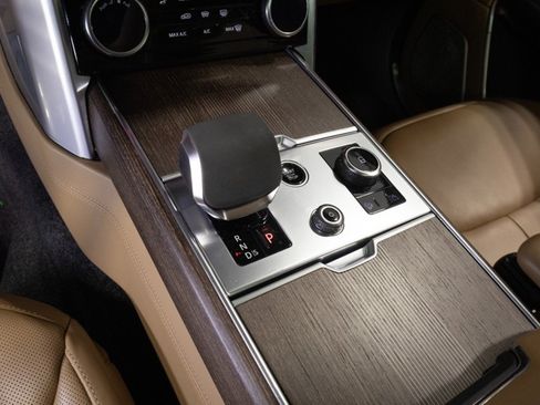 Used 2023 Land Rover Range Rover Autobiography AWD/4WD image 32