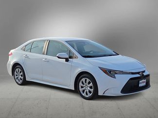Certified 2025 Toyota Corolla LE FWD video 2