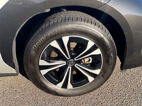 Used 2023 Toyota bZ4X XLE image 43