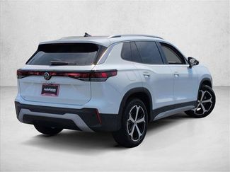 New 2026 Volkswagen Tiguan SE FWD video 2