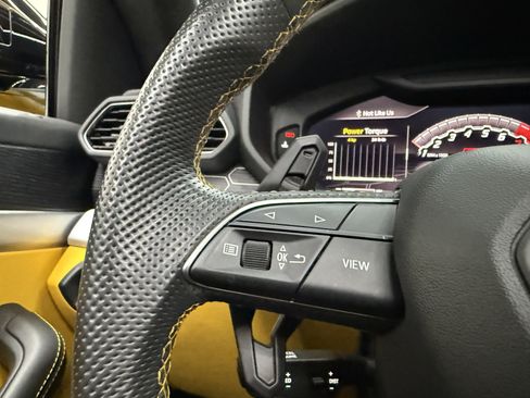 Used 2019 Lamborghini Urus AWD/4WD image 14