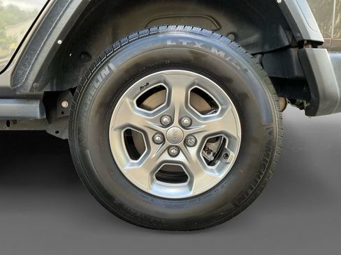 Used 2021 Jeep Wrangler Unlimited Sport AWD/4WD image 8