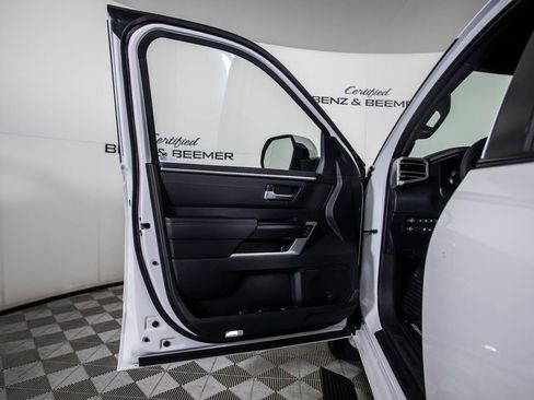 Used 2024 Toyota Sequoia Platinum image 22