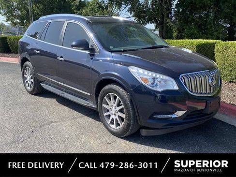 Used 2017 Buick Enclave Convenience FWD image 1