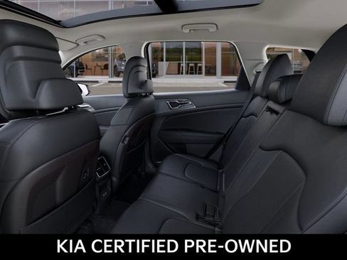 Certified 2026 Kia Sportage EX w/ EX Panorama Roof Package FWD image 18