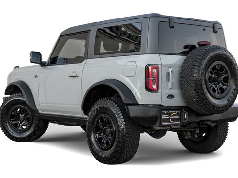 Used 2021 Ford Bronco Wildtrak image 9