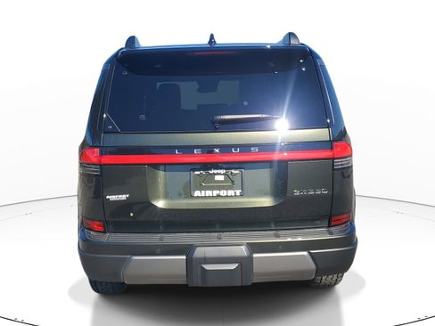 Used 2024 Lexus GX 550 GX 550 Overtrail+ image 5