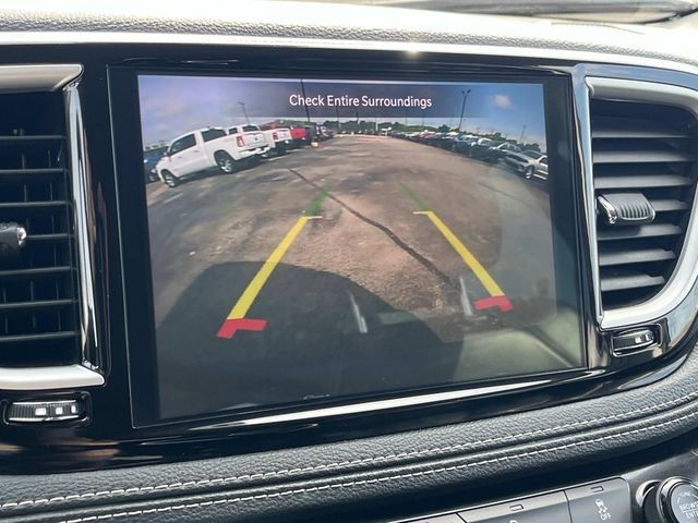 Used 2023 Chrysler Pacifica Touring-L FWD image 30