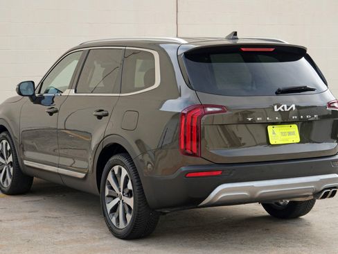 Used 2022 Kia Telluride EX w/ EX Premium Package FWD image 51