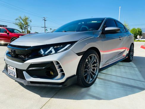 Used 2018 Honda Civic Sport image 19