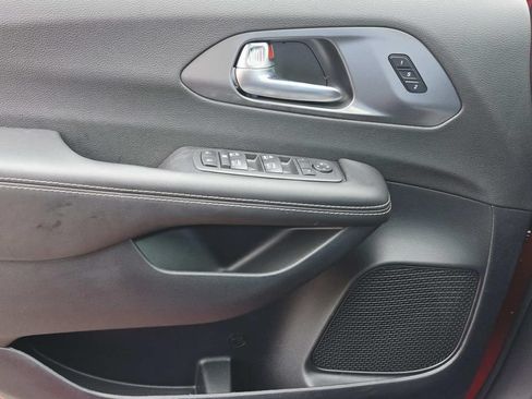 New 2026 Chrysler Pacifica Select w/ S Appearance Package FWD image 28