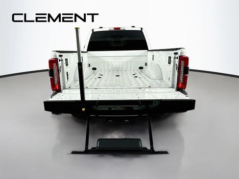Used 2026 Ford F250 Lariat w/ Chrome Package AWD/4WD image 11