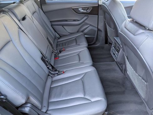 Used 2024 Audi Q7 Premium Plus image 21