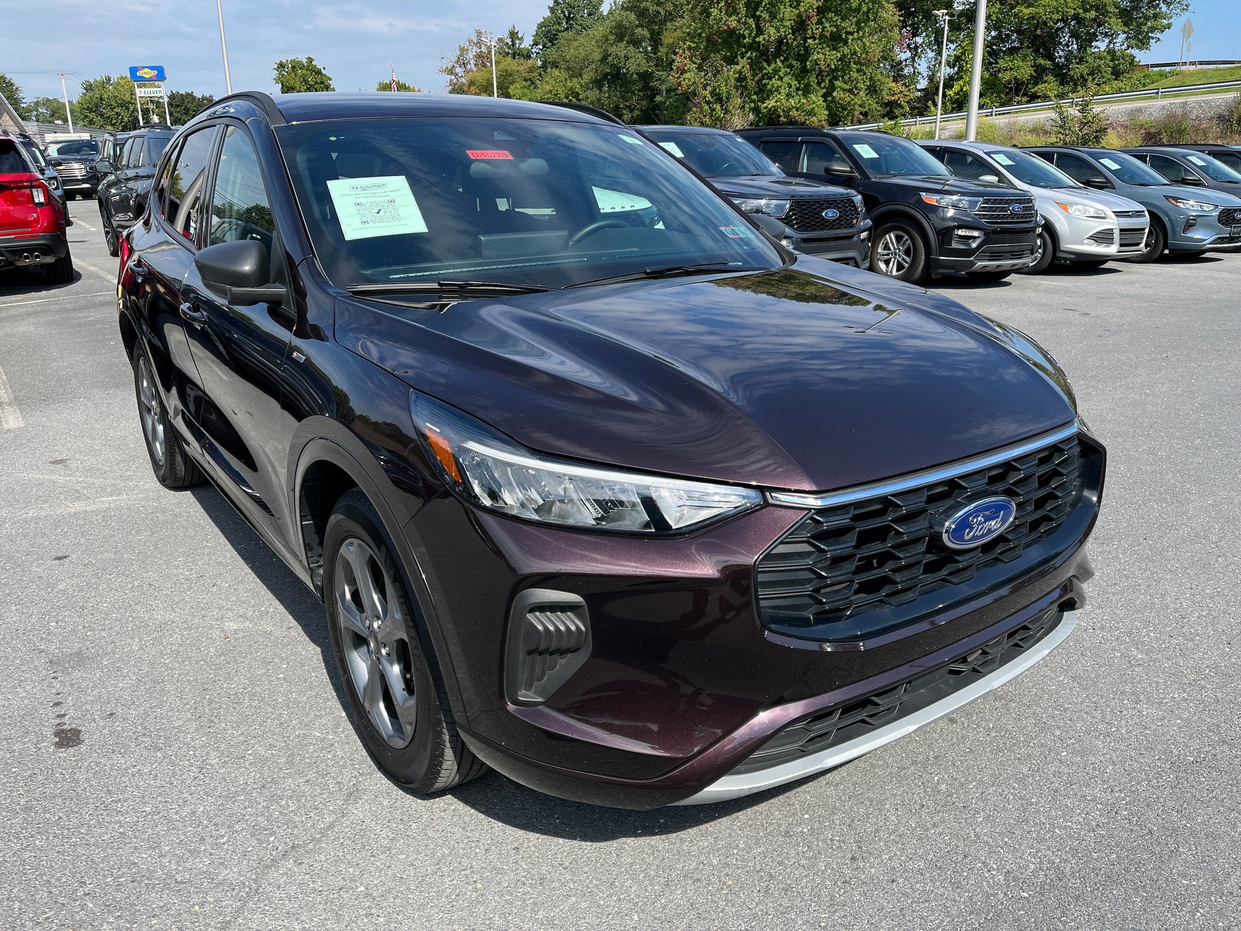 Certified 2023 Ford Escape ST-Line w/ Tech Pack #1 AWD/4WD image 4