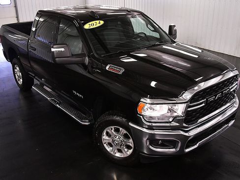 Used 2024 RAM 2500 Big Horn image 14