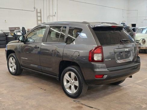 Used 2017 Jeep Compass Sport AWD/4WD image 2
