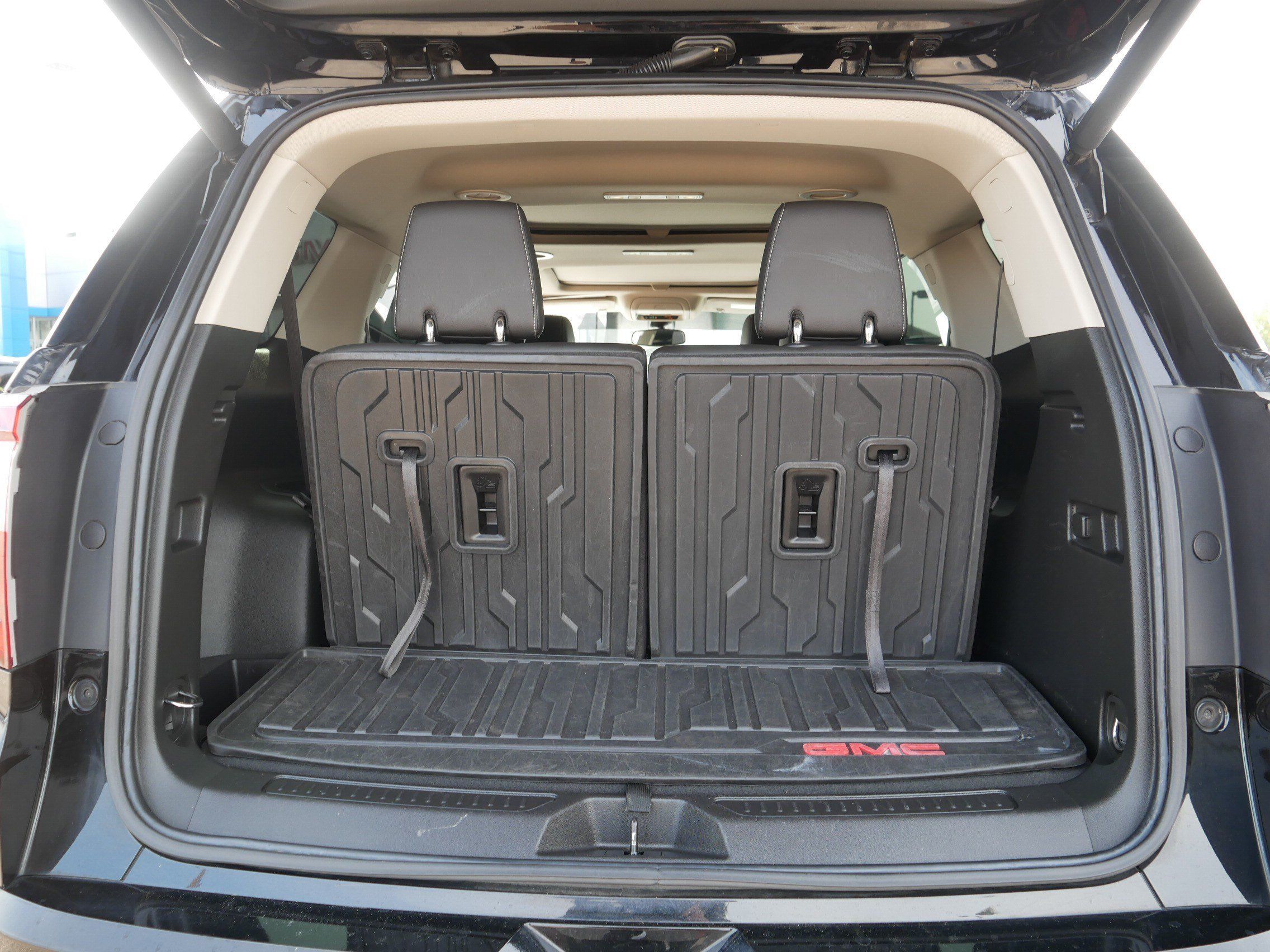 Used 2022 GMC Acadia Denali w/ Trailering Package AWD/4WD image 18