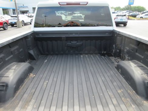 Certified 2022 Chevrolet Silverado 2500 LT w/ Convenience Package AWD/4WD image 14