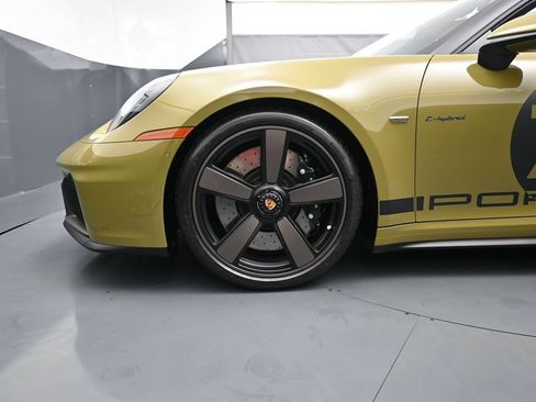 Certified 2026 Porsche 911 GTS RWD image 10