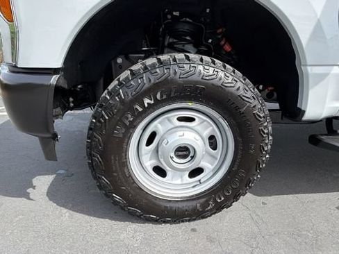 New 2026 Ford F350 XL w/ XL Off-Road Package AWD/4WD image 10