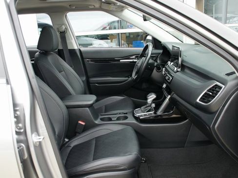 Used 2023 Kia Seltos SX w/ SX Sunroof Package image 35