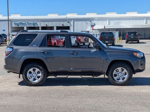 Used 2019 Toyota 4Runner SR5 image 4