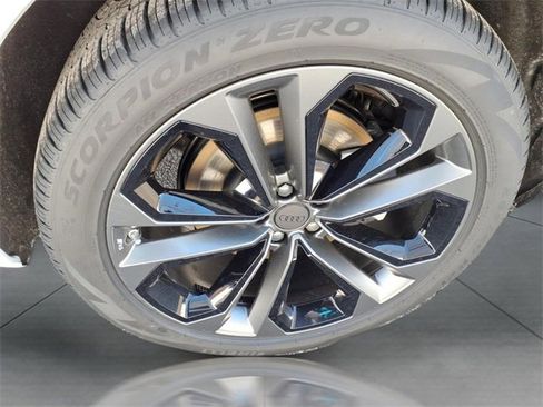 New 2026 Audi Q7 3.0T Premium Plus image 5