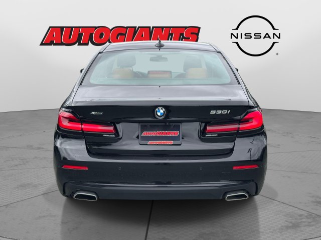 Used 2023 BMW 530i xDrive w/ Convenience Package AWD/4WD image 4