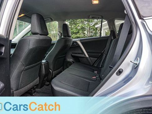 Used 2016 Toyota RAV4 LE FWD image 20