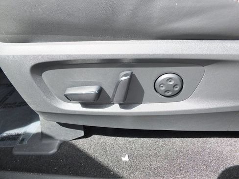 Used 2026 INFINITI QX60 Luxe w/ Cargo Package FWD image 28