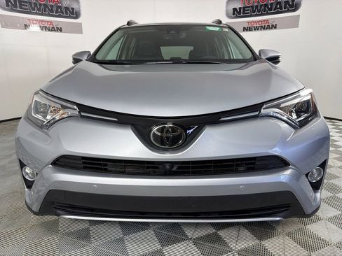 Used 2018 Toyota RAV4 Limited w/ Advanced Technology Package FWD image 9
