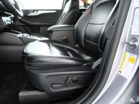 Certified 2024 Ford Escape Platinum AWD/4WD image 14
