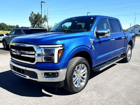 Used 2025 Ford F150 Lariat w/ Equipment Group 501A Mid AWD/4WD image 4