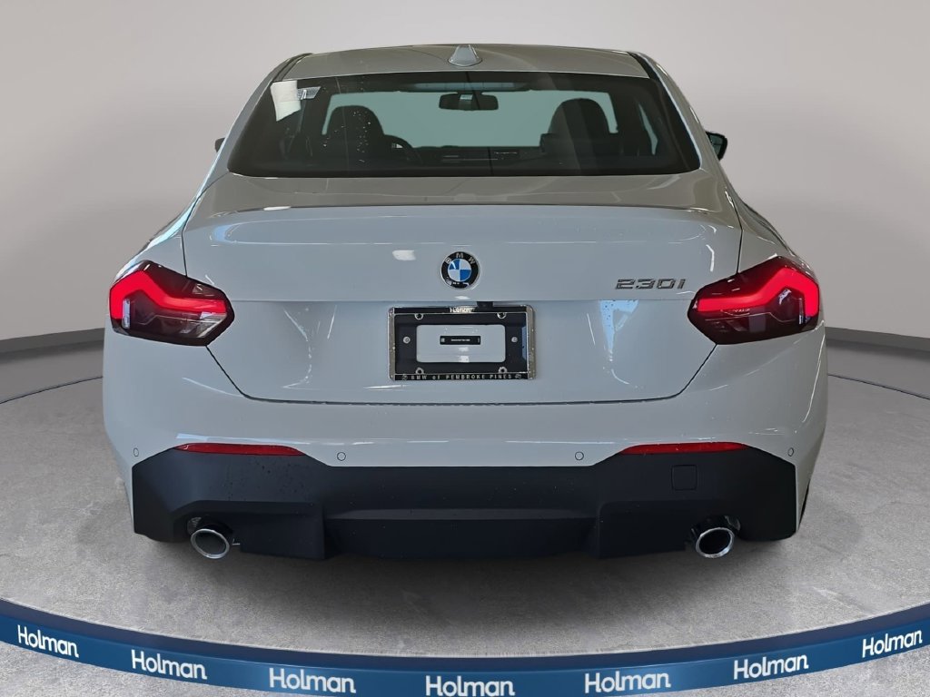 Used 2026 BMW 230i Coupe w/ Convenience Package RWD image 5