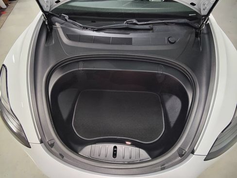Used 2019 Tesla Model 3 Performance AWD/4WD image 4