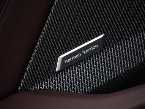 Used 2025 BMW M235i xDrive w/ Premium Package image 23