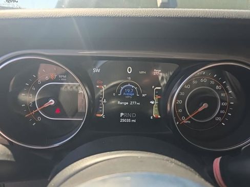 Used 2023 Jeep Gladiator Overland w/ Cold Weather Group image 7