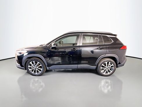 Used 2022 Toyota Corolla Cross XLE FWD image 6