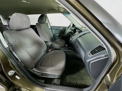 Used 2013 Kia Soul image 27