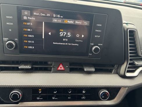 Certified 2025 Kia Sportage LX image 12