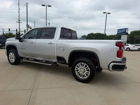 Used 2021 Chevrolet Silverado 2500 High Country w/ Z71 Off-Road Package AWD/4WD image 10